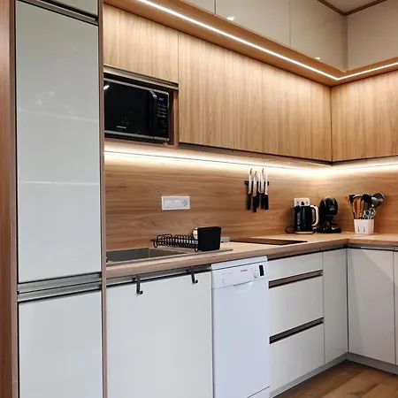 Tofeny Orsegi Vendeghaz * Zalalövő